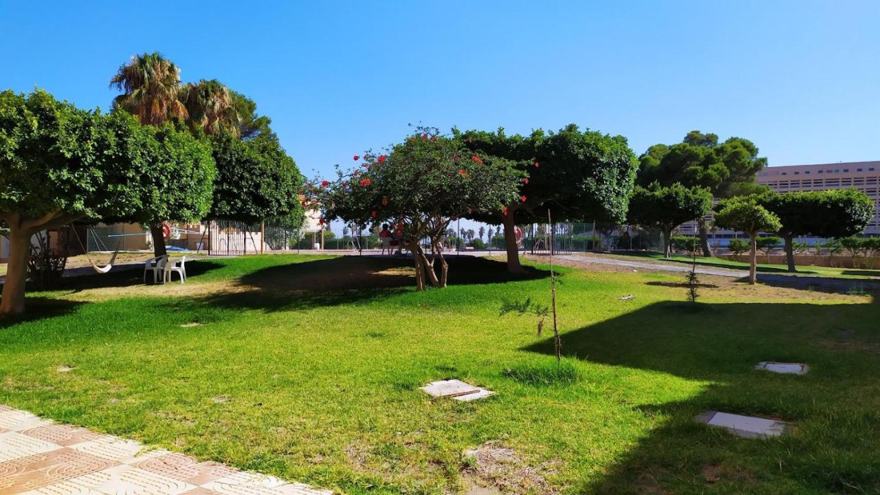 Coqueto Apartamento Con Terraza En La Playa Roquetas de Mar Dış mekan fotoğraf